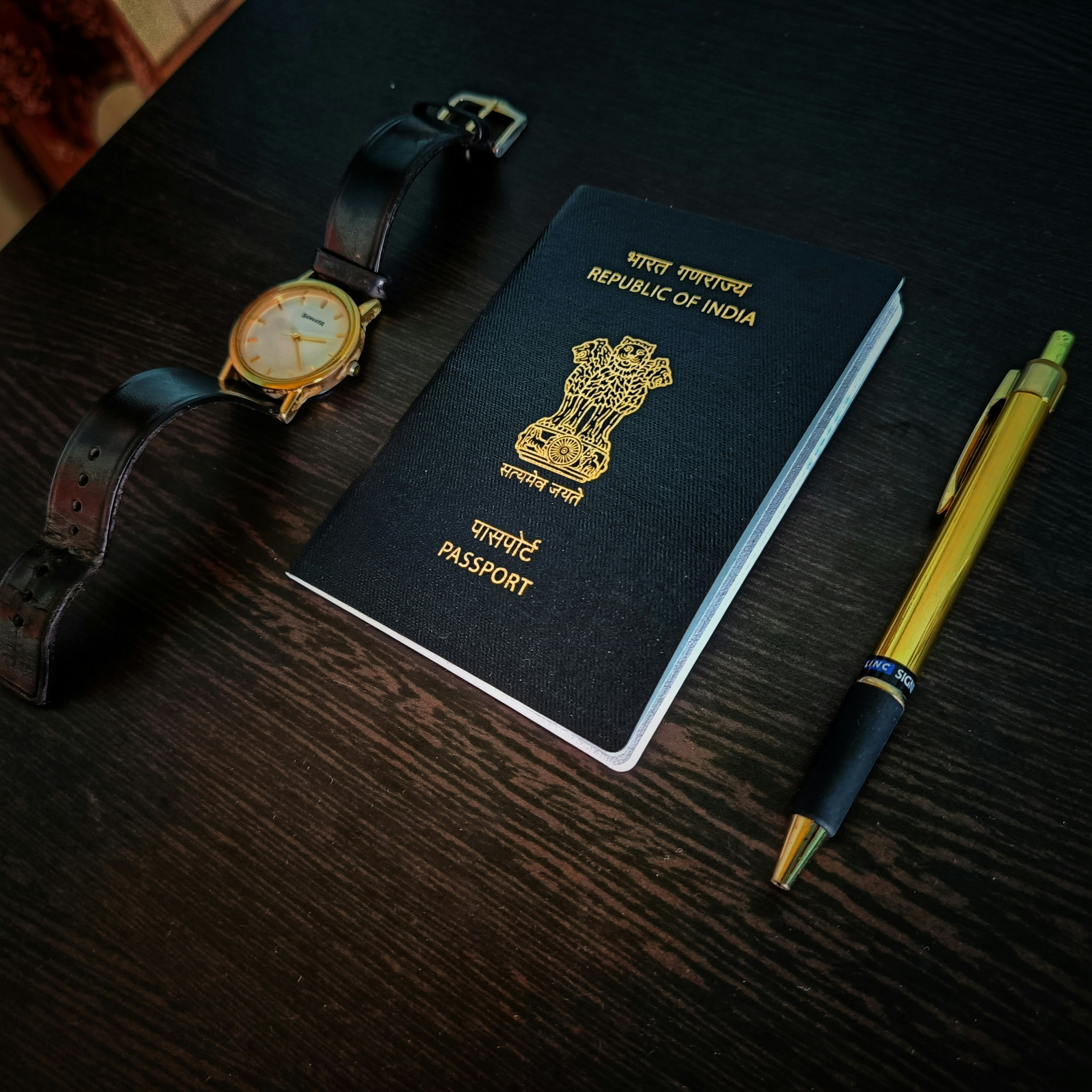 Signing a will for property in India with witnesses present