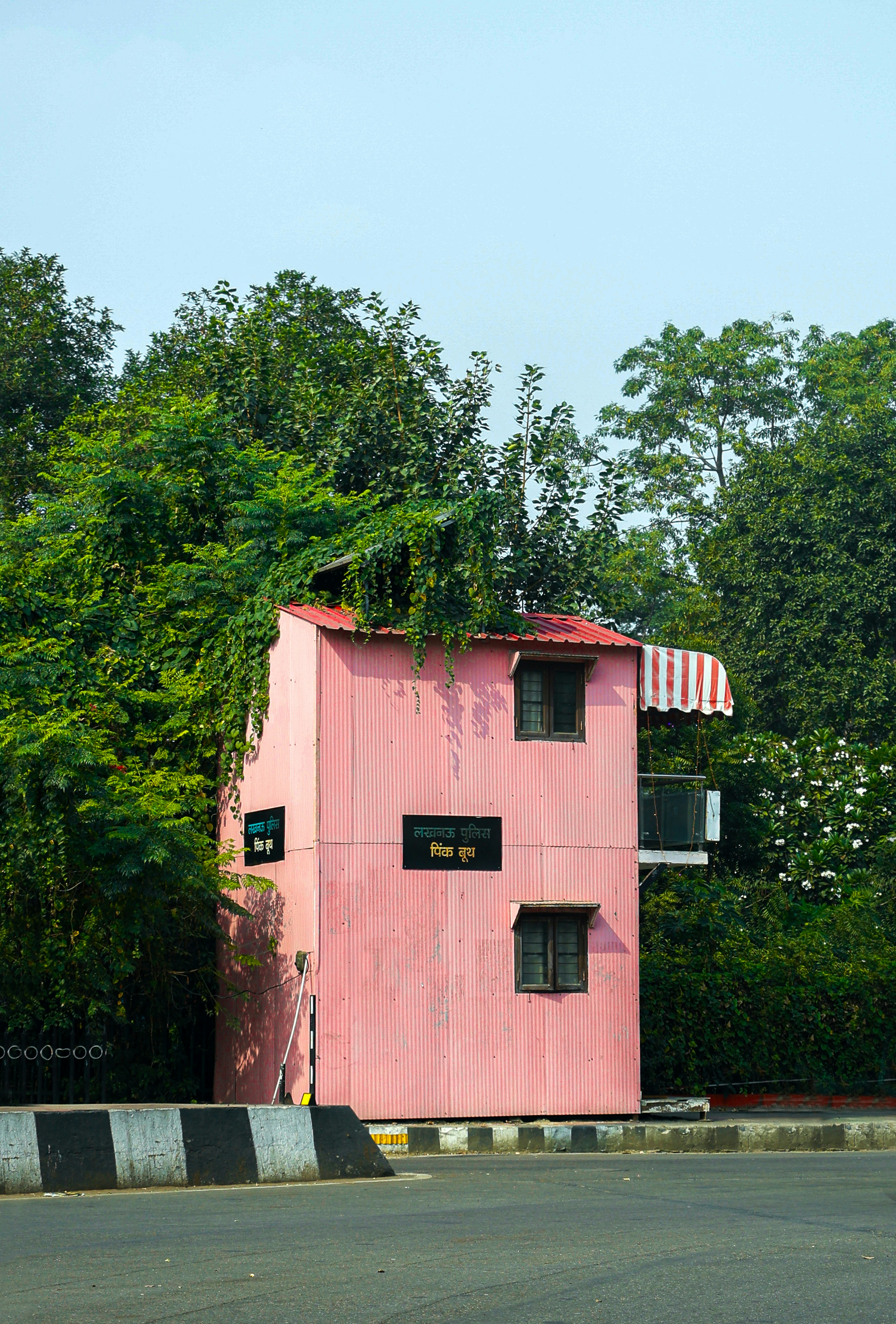 Collage featuring the top 10 strangest buildings in the world